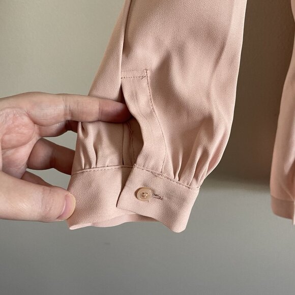 White House Black Market XS Pink Relaxed Button Front Long Sleeve Soft Shirt NWT - Picture 7 of 14